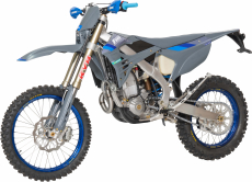 TM EN 450FI ES 2025